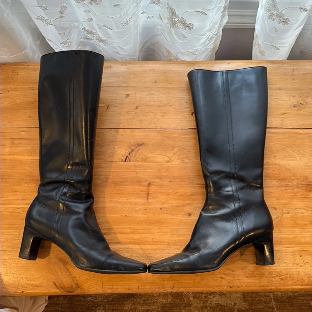 Black Leather Knee-High Boots - Picture 5 of 7